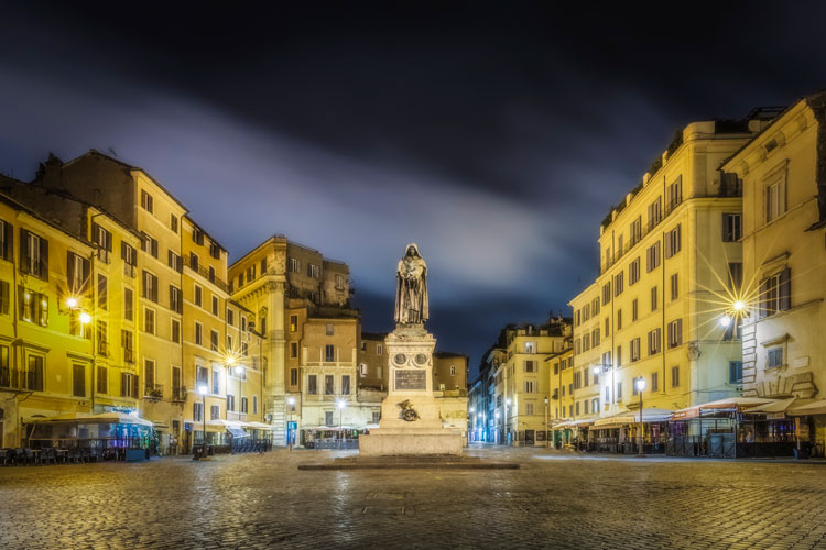 See Rome from an original and intriguing perspective! Book our guided tour in Rome and discover the dark side of the City!!