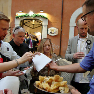 Enjoy our Roman Food Tour in Rome's historical Center